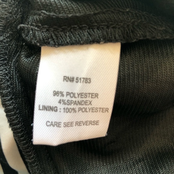 Maurice’s skirt size small - Picture 6 of 7